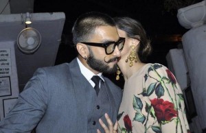 Watch: Ranveer Singh And Deepika Padukone Flaunt Their Love Openly!