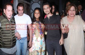 Photos: Salim Khan, Sohail Khan And Others Party Without Salman Khan!