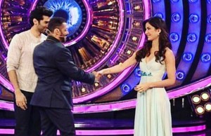 Watch: Salman Khan And Katrina Kaif Sharing A Light Moment On Bigg Boss 9 Backstage!