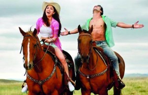 Pulkit Samrat And Yami Gautam Are Crazy In Love Couple In New Sanam Re Song!