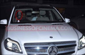 Why Did Salman Khan's Bodyguard Stop Photographers To Take Photos?