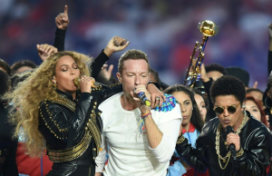 Coldplay, Beyonce And Bruno Mars Outshine At Super Bowl 50 Halftime Show!