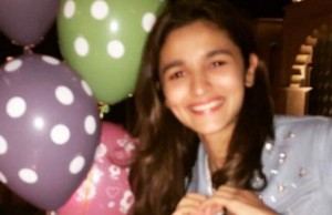 Photo Alert: Sidharth Malhotra Makes Alia Bhatt's Birthday Memorable, Did You See What He Gifted Her?