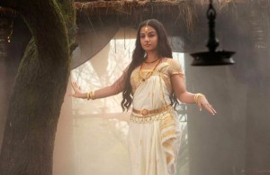 Vidya Balan's Malayalam Movie Urumi To Re-Release After Five Years Again. Watched It ?