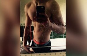 Photo Alert: Shah Rukh Khan's Son Aryan's Hot Shirtless Picture Is Drool-Worthy!