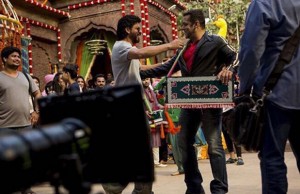 Shah Rukh Khan's Fans Might Get A Special Surprise In Salman Khan's Sultan