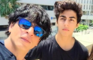 Check Out : Shah Rukh Khan's Son Aryan Khan Playing The Cover Of 'Jabra Fan' On His Guitar