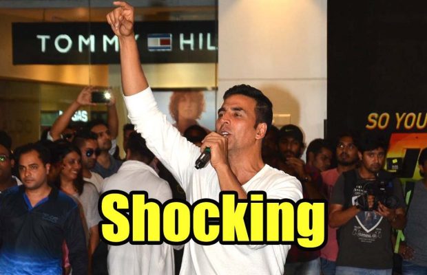 Watch: SHOCKING! When A Fan Cut Akshay Kumar’s Palm With A Blade