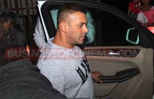 Salman Khan Was Snapped Outside Sohail Khan's Studio!