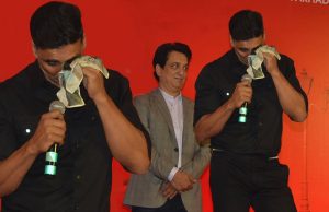 OMG! Akshay Kumar Breaks Down At Housefull 3 Success Event