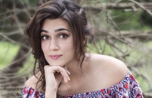 Kriti Sanon Has Four Million Reasons To Smile!