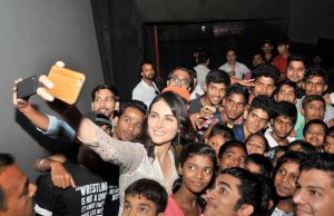 Bigg Boss Fame Mandana Karimi Watches Salman Khan's Sultan With Kids!
