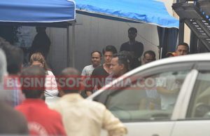 Shah Rukh Khan, Salim Khan and Great Grand Masti Team Were Spotted At Mehboob Studios