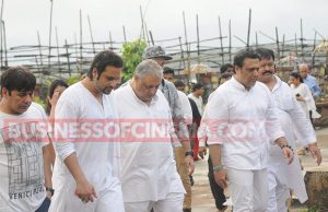 Photos: Bollywood Stars At Funeral Of Krushna Abhishek's Father!