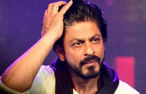 What! Shah Rukh Khan Turns A Womaniser