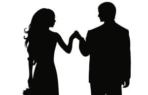There's Lot Happening Over Phone Calls Between This Sizzling Bollywood Actress And Her Former Superstar Boyfriend?