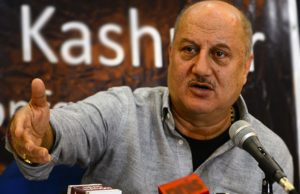 Here's What Anupam Kher Wants Pakistani Actors To Do!