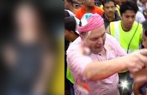 Guess Who Is Supporting Rishi Kapoor For All The Visarjan Brawl
