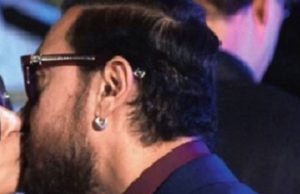 OMG! Aamir Khan Caught Kissing In Public!