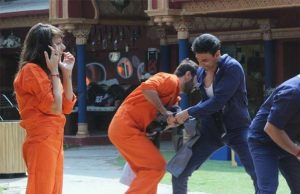 Bigg Boss 10, Day 9 Highlights: Manu And Monalisa Get Flirty, Navin Prakash Shows His Shocking Avatar During The Task!