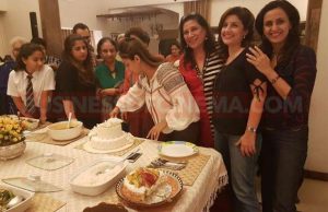 Check Out: Shah Rukh Khan's Wife Gauri Khan Celebrates Her Birthday With Close Friends!