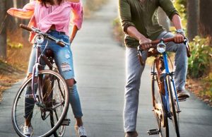 #DearZindagiFirstLook: Shah Rukh Khan And Alia Bhatt's Life Lesson On A Cycle Ride