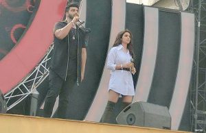 Coldplay Concert Photos: Arjun Kapoor And Parineeti Chopra Takeover The Stage!