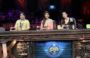 Photos: Alia Bhatt Spotted Promoting Dear Zindagi On Super Dancer