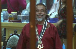 Bigg Boss 10 Episode 31, 28 November Highlights: Manveer, Manu CAUGHT Om Swami Stealing Things In The House!