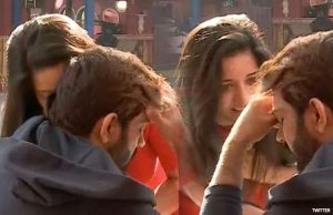 Bigg Boss 10: Monalisa And Manu Get Intimate, Caught Kissing!