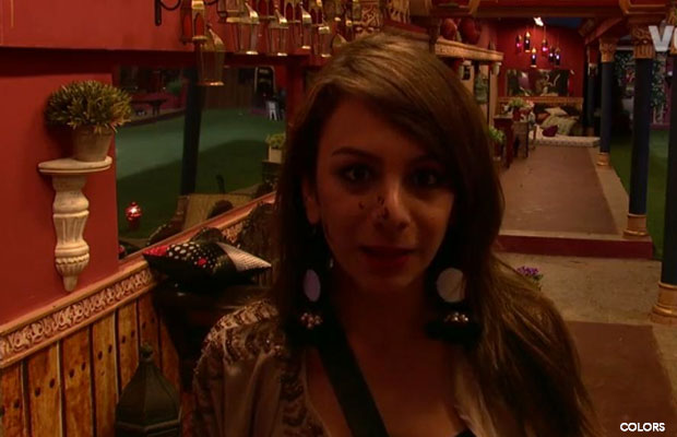 Bigg Boss 10: Here’s How Housemates Celebrate Nitibha Kaul’s Birthday!