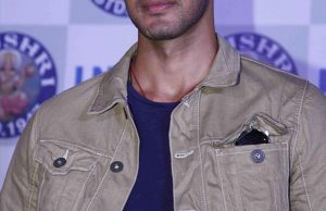 OMG! This Bollywood Actor Got Injected 8 Times For One Scene