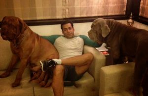 Salman Khan Gets Nostalgic, Shares His Painting With Myson And Myjaan!