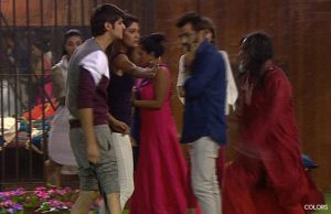 Bigg Boss 10: Rohan Mehra's Father Reacts At His Son's Aggressive Step Against Om Swami!