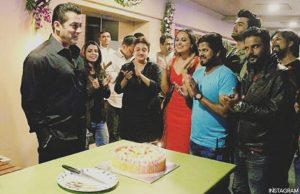 Bigg Boss 10: Here's How Salman Khan Was Surprised On His Birthday!-Watch Video