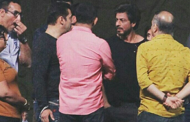 Photo Alert! Shah Rukh Khan And Salman Khan In One Shot