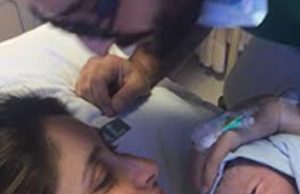 Just In Photos: Daddy Saif Ali Khan's Adorable Photo With Kareena Kapoor Khan And Son Taimur Ali Khan!