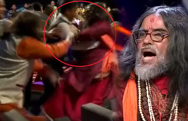 Bigg Boss 10: Om Swami Hit By Audience During The LIVE Debate Interview!