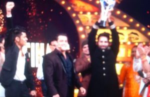 Bigg Boss 10: Checkout First Photo Of Winner Manveer Gurjar With The Trophy!