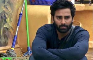 Bigg Boss 10 Winner Manveer Gurjar Rushes To Noida From Mumbai, Here's Why!