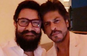 After 25 Years! Shah Rukh Khan And Aamir Khan's This Selfie Photo Is Breaking The Internet!
