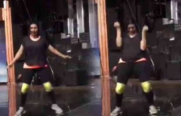 Divyanka Tripathi Slams The Haters Calling Her Injury A Gimmick On Nach Baliye