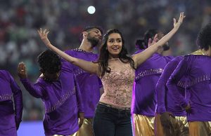 Shraddha Kapoor Enthralls Audience Everyone With Her Dance Moves In Kolkata!