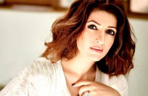 Twinkle Khanna's Daughter Nitara Reveals Her Mom’s Real Age!