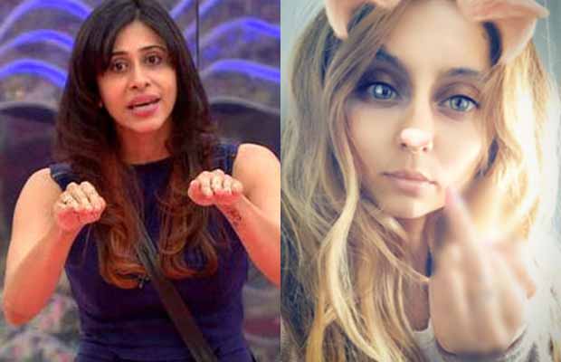 VJ Anusha Dandekar Shows Her Middle Finger, Is It For Kishwer Merchant?