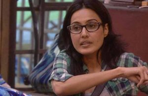 Kamya Punjabi's Bare Back Picture Goes Missing, Actress Claims Instagram Account HACKED!