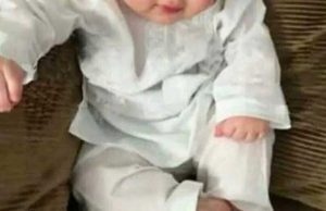 This Picture Proves That Kareena Kapoor Khan's Son Taimur Is A True Nawab!