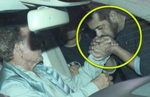 Watch: Salman Khan's Heartmelting Gesture When His Father Salim Khan Leaves A Party
