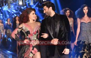 LFW'17 Finale: Jacqueline Fernandez-Aditya Roy Kapur Amped Up Hotness Quotient In Manish Malhotra Creation!