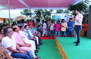 Rakeysh Omprakash Mehra Inaugurates Toilet In Hyderabad!